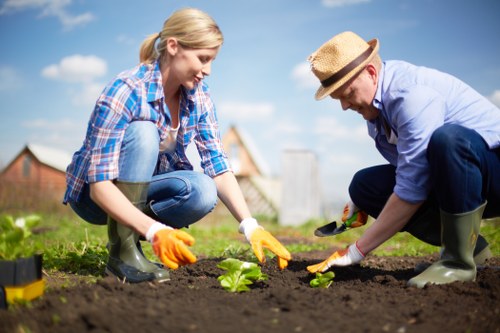 Service agreement section for gardening appointments and customer responsibilities
